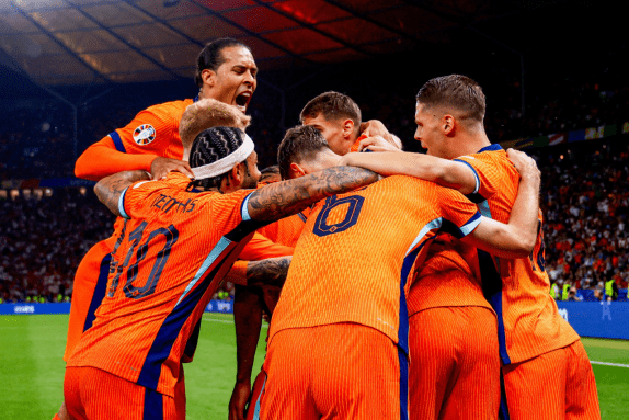 布克末節爆,发砍下,攜手關鍵時,世界杯投注,2026世界杯,投注技巧,赔率分析,赛事预测